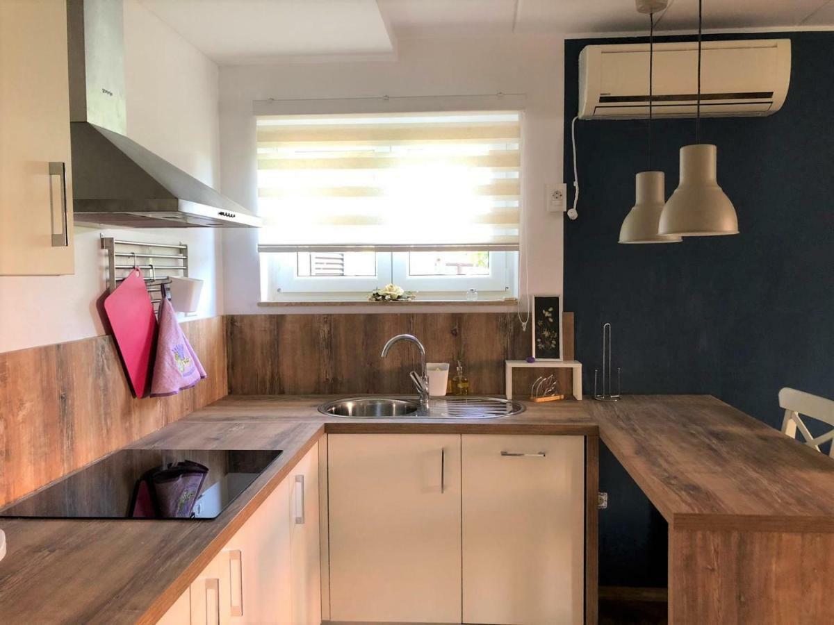 Ferienwohnung Apartman Gloria Mali Lošinj Exterior foto