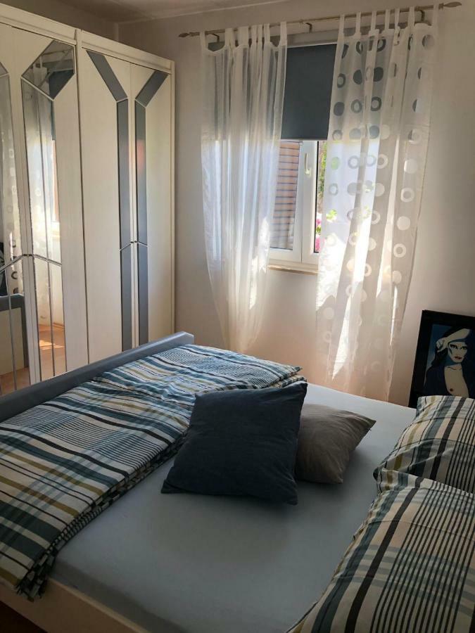 Ferienwohnung Apartman Gloria Mali Lošinj Exterior foto